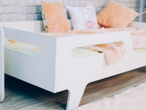 Кровать детская Бэби белая в Арамиле - aramil.magazinmebel.ru | фото - изображение 2